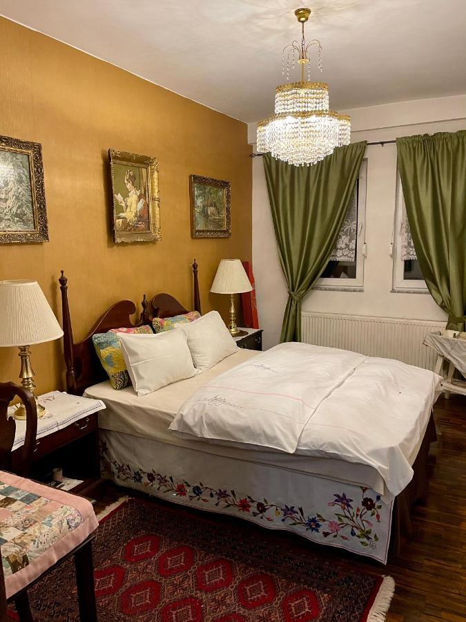 Apartment Nesti In Pristina Kosovo Екстер'єр фото