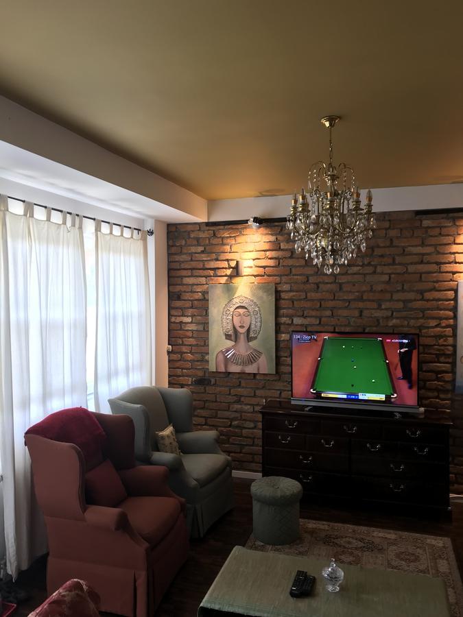 Apartment Nesti In Pristina Kosovo Екстер'єр фото