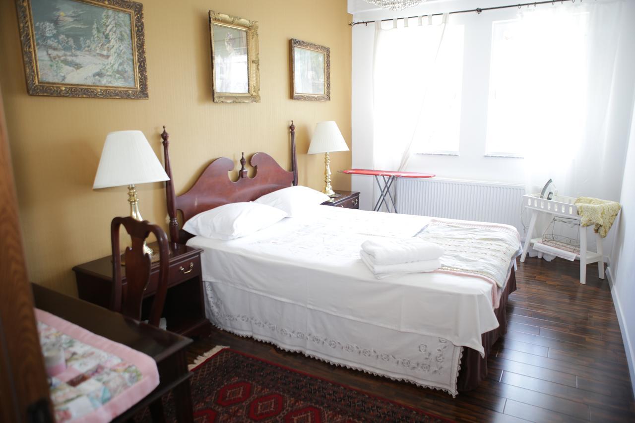 Apartment Nesti In Pristina Kosovo Екстер'єр фото